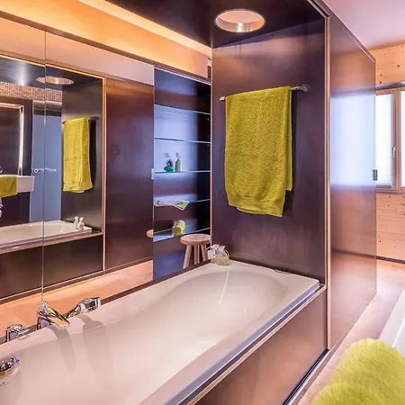 Zingy Chalet In - 6bedrooms